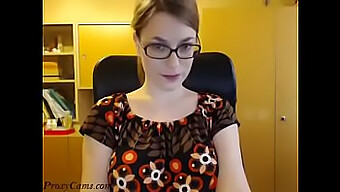 Nerdy Girl In Glasses Goes Nude And Shows Off Her Body On Webcam