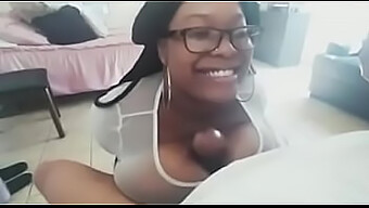 Video Buatan Istri Yang Menggoda Dengan Payudara Besar Dan Titfucking