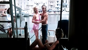 Retro Plezier In St. Tropez - Een Vintage Film Uit 1981